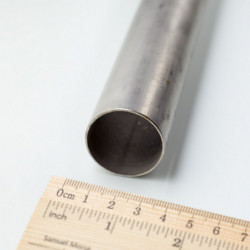 Acero inoxidable, en tubo, diámetro de 32 x 1 mm, sin soldadura, longitud de 1 m - 1.4301