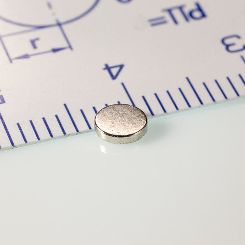 Imán de neodimio cilíndrico de 4x0,8 mm para aplicaciones magnéticas pequeñas y potentes